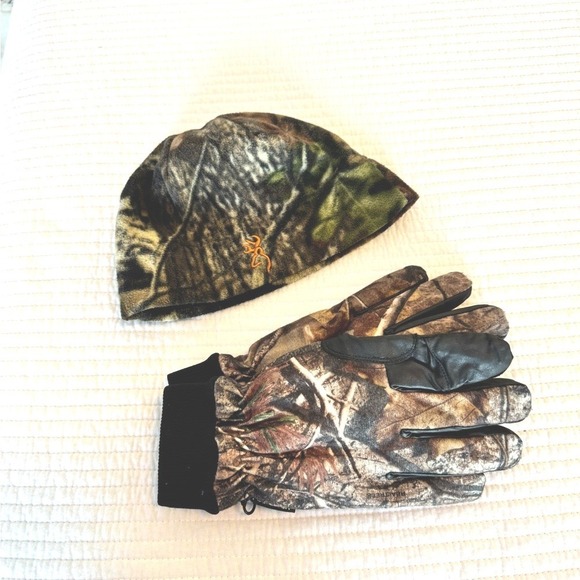 Browning Other - Browning Beanie and Realtree Gore-Tex Gloves Camo Hunting Set Mens Camouflage